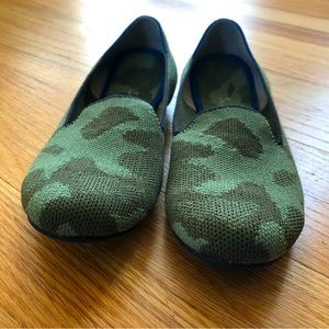 Camo print Rothy’s Size 7